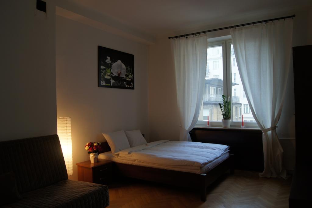 Krucza By Rental Apartments Varsavia Esterno foto