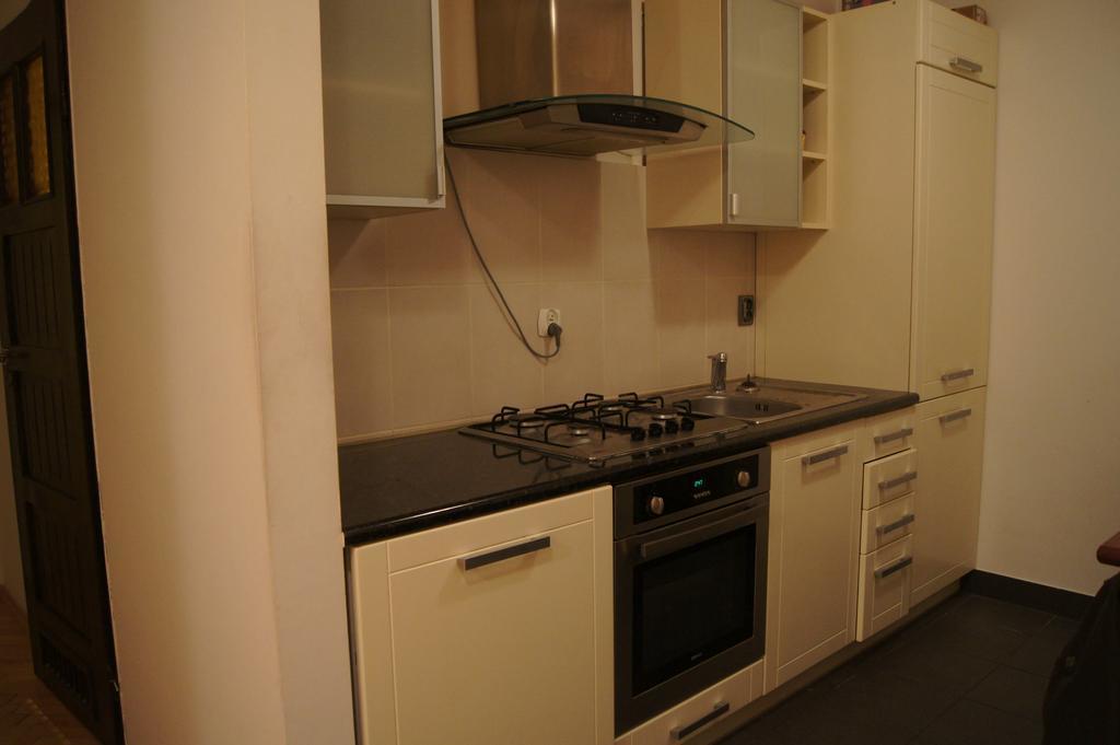 Krucza By Rental Apartments Varsavia Esterno foto