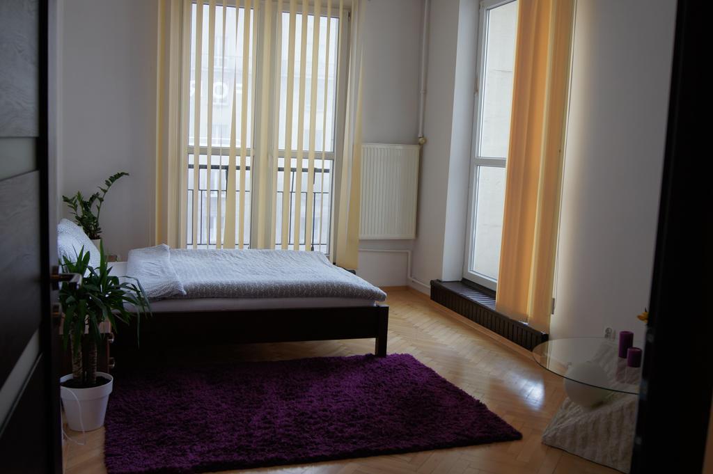 Krucza By Rental Apartments Varsavia Esterno foto
